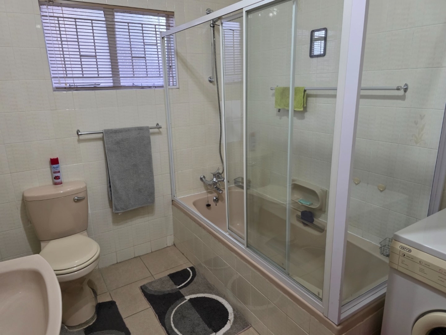 4 Bedroom Property for Sale in Heuwelsig Free State